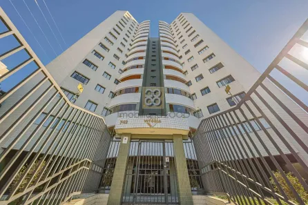 Apartamento com 2 Quartos para alugar, 94m² no Centro, Curitiba
