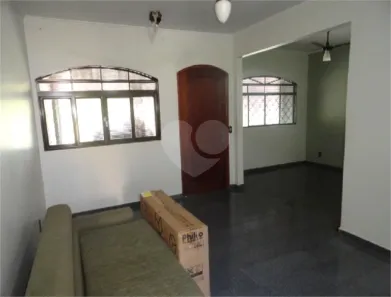 Casa com 3 Quartos à venda, 151m² no Jardim Irajá, Ribeirão Preto