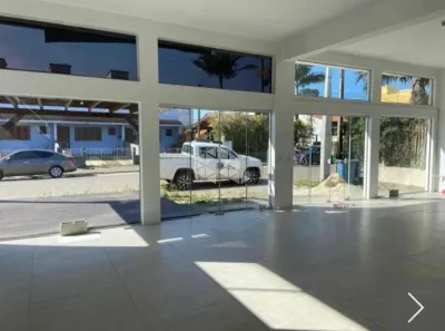 Sala Comercial à venda, 120m² no Centro, Garopaba