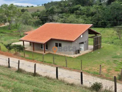 Fazenda/Sítio com 3 Quartos à venda, 222m² no Vila São Geraldo, São José dos Campos