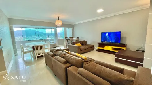 Apartamento com 3 Quartos para alugar, 120m² no Centro, Balneário Camboriú