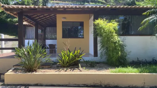 Casa de Condomínio com 3 Quartos para alugar, 100m² no Bosque Beira Rio, Rio das Ostras