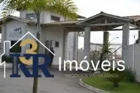 Casa de Condomínio com 3 Quartos à venda, 200m² no Capuava, Goiânia
