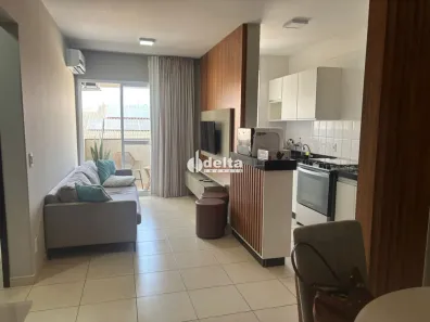 Apartamento com 2 Quartos para alugar, 77m² no Segismundo Pereira, Uberlândia