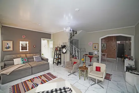 Sobrado com 3 Quartos à venda, 244m² no Sumaré, São Paulo