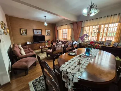 Sobrado com 3 Quartos à venda, 177m² no Vila Oliveira, Mogi das Cruzes