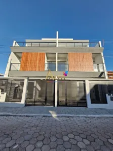 Sobrado com 3 Quartos à venda, 150m² no Armação, Penha