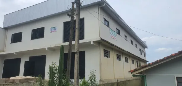 Galpão/Depósito/Armazém para alugar, 560m² no Centro, Campo Magro