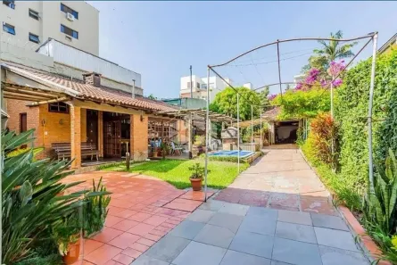 Casa com 3 Quartos à venda, 255m² no São João, Porto Alegre