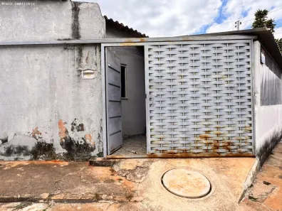 Casa com 3 Quartos à venda, 150m² no Santa Maria, Brasília