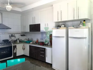 Sobrado com 4 Quartos à venda, 328m² no Jardim Altos de Santana II, Jacareí