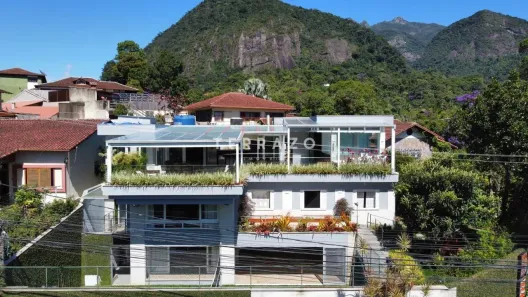 Casa com 6 Quartos à venda, 600m² no Carlos Guinle, Teresópolis