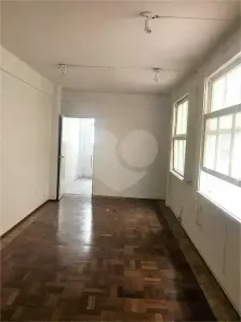 Sala Comercial à venda, 78m² no Centro Histórico, Porto Alegre