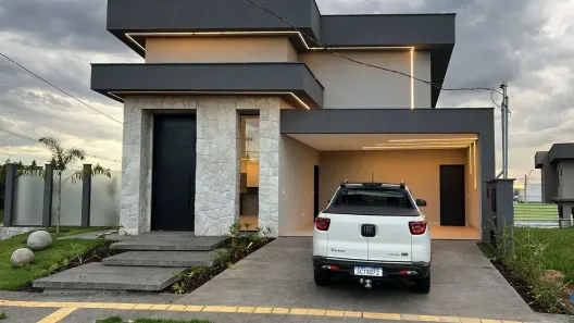 Casa de Condomínio com 3 Quartos à venda, 392m² no Jardins Capri, Senador Canedo