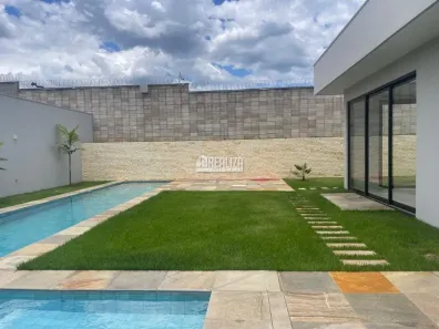 Casa de Condomínio com 4 Quartos à venda, 439m² no Ouro Preto, Patrocínio