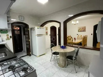Casa com 4 Quartos à venda, 264m² no Parque Erasmo Assunção, Santo André