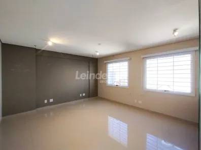 Sala Comercial para alugar, 32m² no Auxiliadora, Porto Alegre