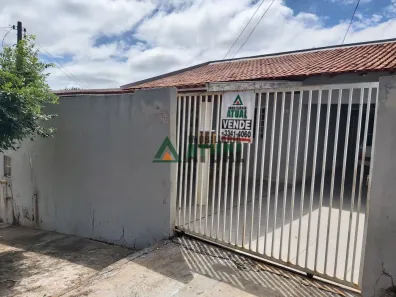 Casa com 3 Quartos à venda, 124m² no Roseira, Londrina