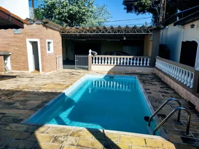 Casa com 3 Quartos para venda ou aluguel, 250m² no Bosque dos Eucaliptos, São José dos Campos