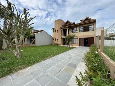 Sobrado com 4 Quartos à venda, 210m² no , Xangri-lá