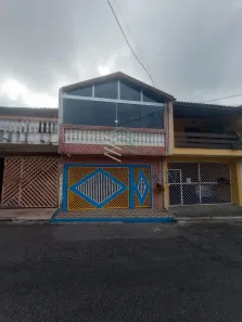 Sobrado com 4 Quartos à venda, 200m² no Jardim Helena, Taboão da Serra