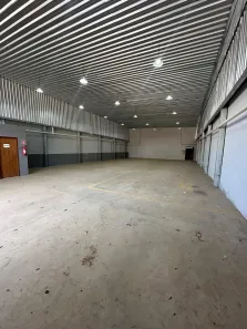 Galpão/Depósito/Armazém para alugar, 360m² no Setor dos Bandeirantes, Aparecida de Goiânia