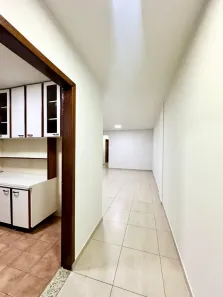 Apartamento com 3 Quartos para alugar, 115m² no Zona 7, Maringá