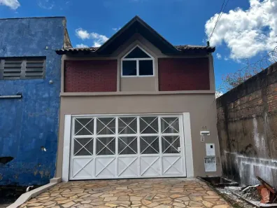Casa com 4 Quartos à venda, 235m² no Nossa Senhora da Abadia, Uberaba