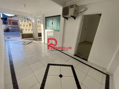 Sobrado com 2 Quartos para alugar, 80m² no Guilhermina, Praia Grande