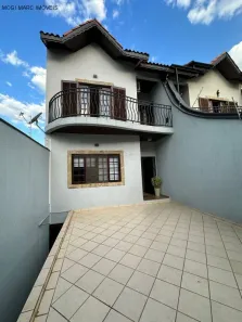 Sobrado com 3 Quartos à venda, 200m² no Vila Nova Socorro, Mogi das Cruzes