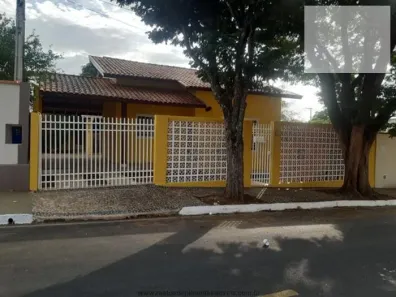 Casa com 2 Quartos à venda, 118m² no FLOR DE ALDEIA, Holambra