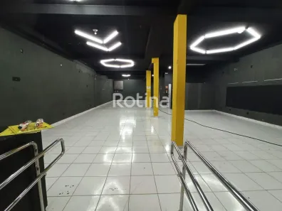 Ponto Comercial para alugar, 380m² no Residencial Viviane, Uberlândia