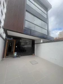 Casa com 3 Quartos à venda, 157m² no Embaré, Santos