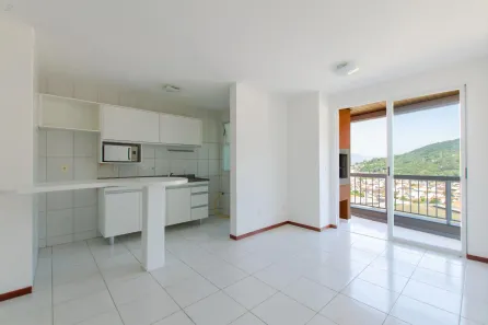 Apartamento com 2 Quartos para alugar, 65m² no Saco dos Limões, Florianópolis