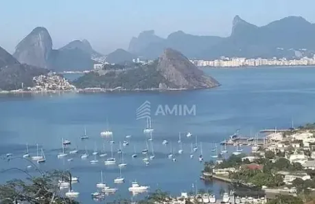 Casa com 4 Quartos à venda, 521m² no São Francisco, Niterói