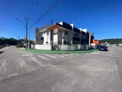 Casa com 3 Quartos à venda, 114m² no Forquilhas, São José