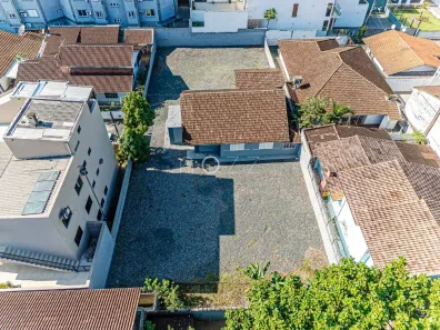 Lote/Terreno à venda, 941m² no Bucarein, Joinville