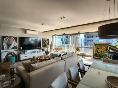 Apartamento com 3 Quartos à venda, 197m² no Jardim das Acácias, São Paulo