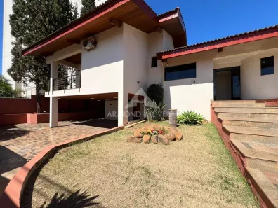 Sobrado com 4 Quartos para venda ou aluguel, 221m² no Vila Santa Catarina, Americana