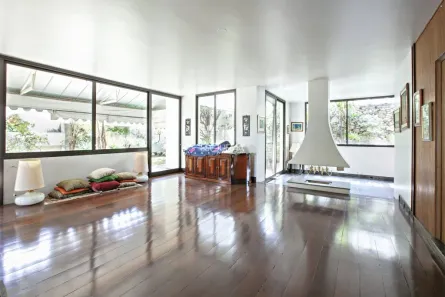 Casa com 4 Quartos para venda ou aluguel, 600m² no Jardim Luzitânia, São Paulo
