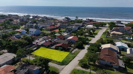 Lote/Terreno à venda, 360m² no Barra do Saí, Itapoá