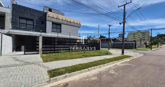 Sobrado com 3 Quartos à venda, 180m² no Guaíra, Curitiba