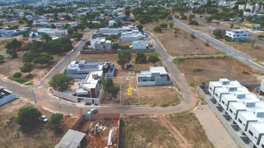 Lote/Terreno à venda, 270m² no Plano Diretor Sul, Palmas