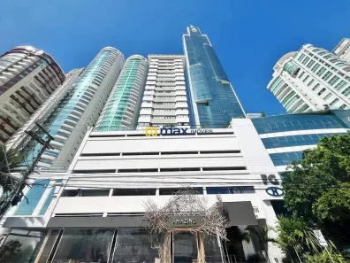 Apartamento com 2 Quartos para alugar, 65m² no Centro, Balneário Camboriú