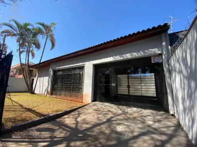 Imóvel Comercial com 3 Quartos para alugar, 213m² no Centro, Londrina