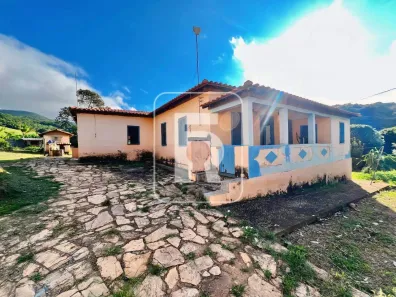 Fazenda/Sítio com 4 Quartos à venda, 45000m² no Centro, Queluzito