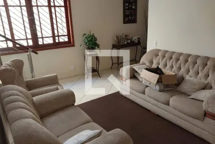 Casa com 3 Quartos à venda, 240m² no Vila Sofia, São Paulo