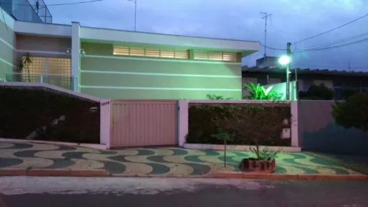 Casa com 3 Quartos à venda, 205m² no Jardim Chapadão, Campinas