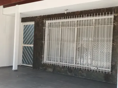 Casa com 3 Quartos para venda ou aluguel, 160m² no Vila Industrial, São José dos Campos
