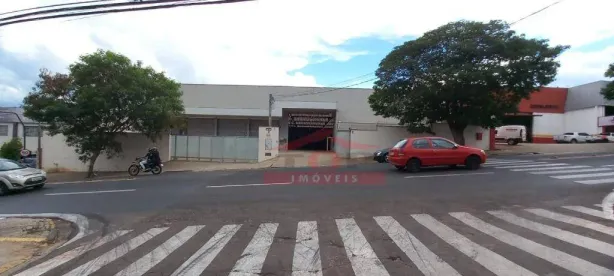 Galpão/Depósito/Armazém para alugar, 3200m² no Jardim Carvalho, Bauru